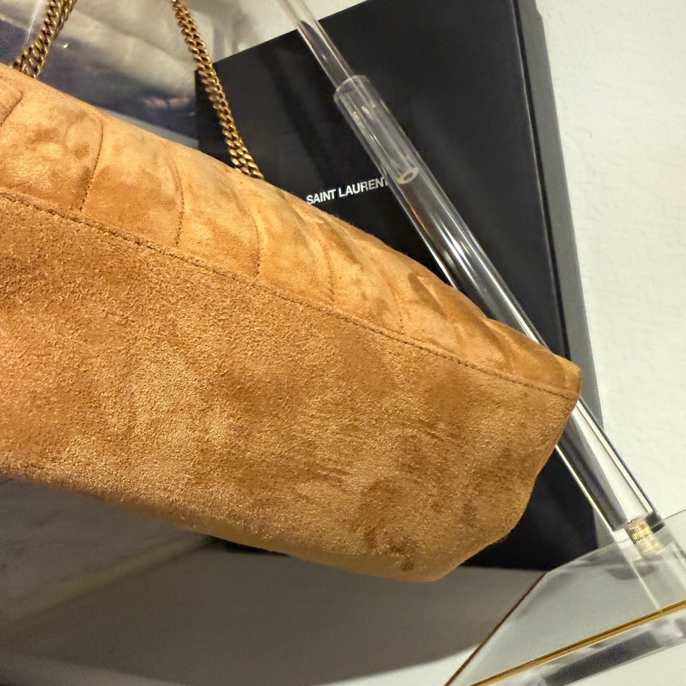 ***MINT CONDITION*** Medium YSL Suede Loulou Shoulder Bag in Camel - Picture 7 of 14